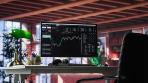 accordo quadro Usa-Cina; Wall Street record; Milei trionfa in Argentina; corre l'industria cinese